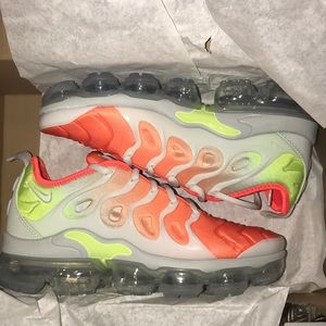 Nike air vapormax plus reverse sunset